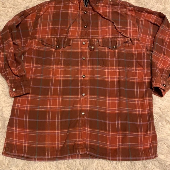 90’s Short Circuit Burnt Hoodie Flannel - Picture 2 of 6